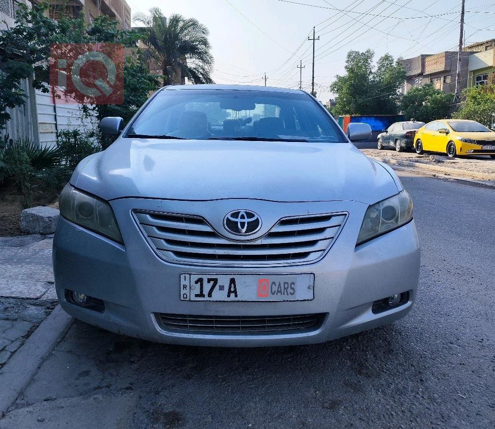 تۆیۆتا کامری